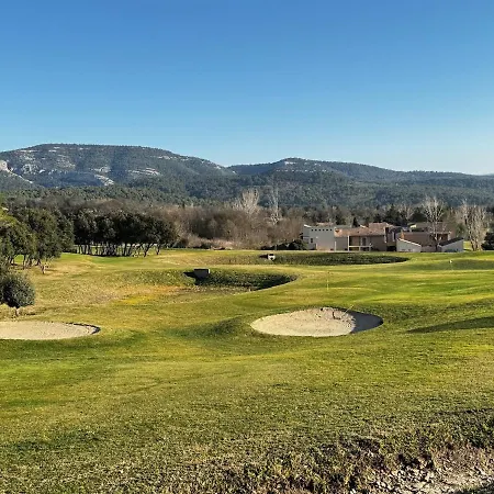 Superbe Dans Golf 4 Etoiles Saumane-de-Vaucluse